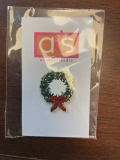 Wreath Needleminder by Ann Kaye Studio (thumbnail)