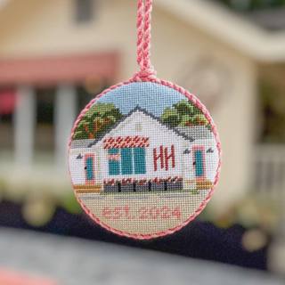 Howdy Honey LNS Round by Dogwood Needlepoint (thumbnail)