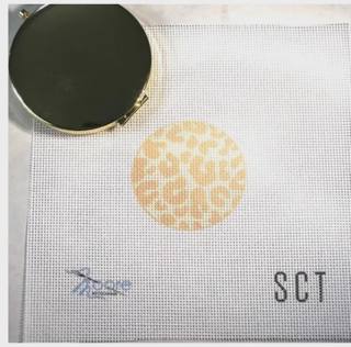 Self - finishing Compact - Leopard Neutral Gold by Moore Stitching (thumbnail)