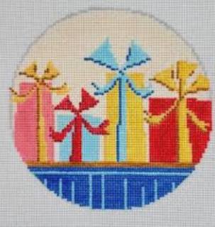 APCH-58 Retro Christmas Presents Round by melissa loves needlepoint (thumbnail)