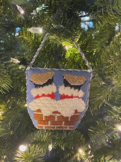 Chimney Santa with stitch guide by Patricia Sone (thumbnail)