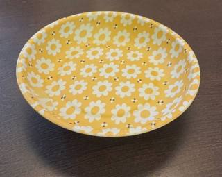 Magnetic Bowl - Daisies w/ Bees by Officially Needlepoint (thumbnail)