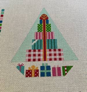 Shelly Tribbey Designs TR04B Gift Package Tree Triangle 13 mesh by Shelly Tribbey Designs (thumbnail)