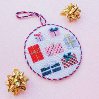 Presents Round Canvas by Stitch Style Needlepoint (thumbnail)